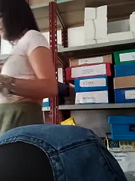 Show modela estefyzapata na web-kameri