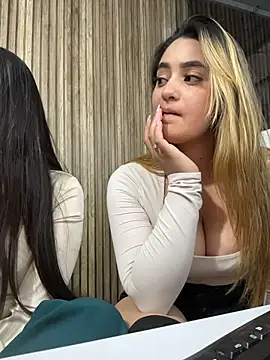 Antonella_Julieta 라이브 XXX 채팅