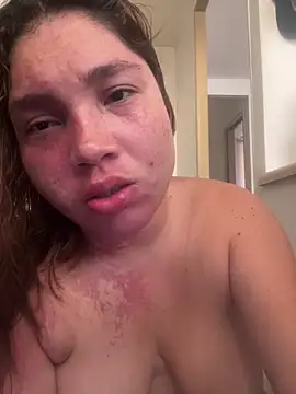 WHITEWOMEN_2n Live XXX chat