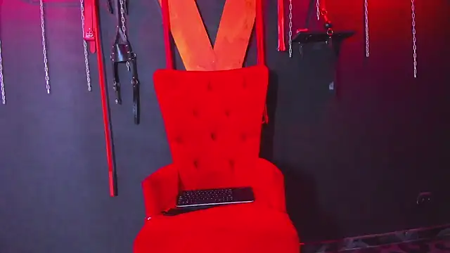 Rousse_bdsm webcam show