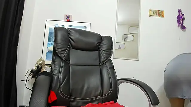 Aries_Mature: вебкам-шоу