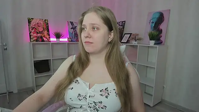 Megan_Violer élő XXX-chatje