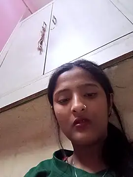 KittyBby14のライブXXXチャット