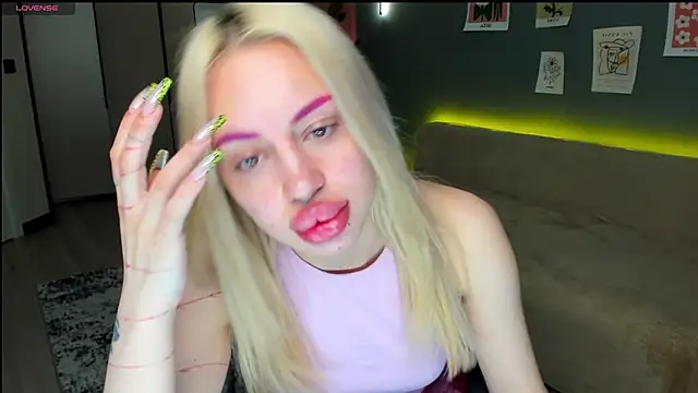 Chat XXX en directo de Luna_Beverly