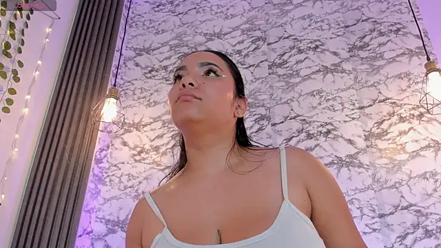 soffi_joness23 라이브 XXX 채팅