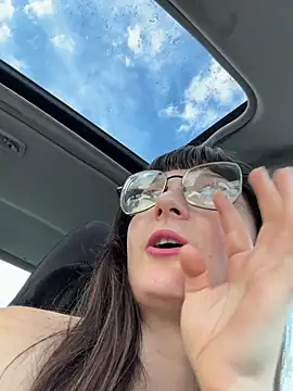 urpuppymoon Chat XXX in diretta