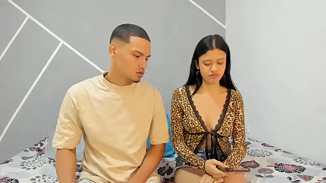 Sexy777Coupleのウェブカメラショー