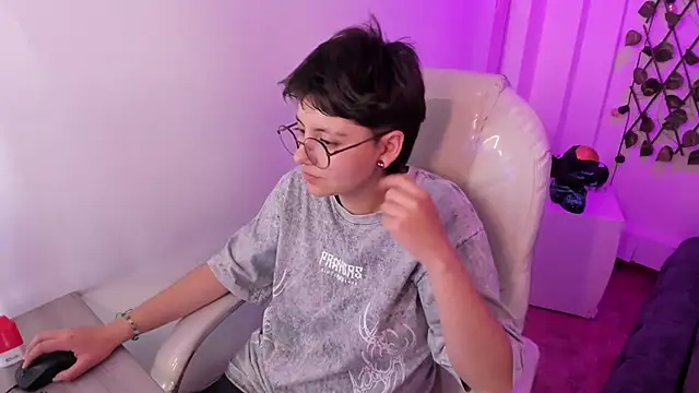 Chatroom XXX en direct de Nathaly_ds