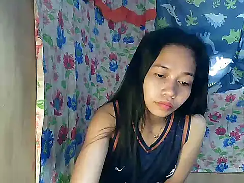 XXX chat uživo modela PinaySkinnyGirl