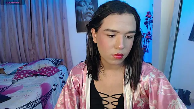 Candyy_doll__ Show in webcam