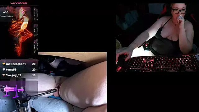 Živý XXX chat lili-hot-77