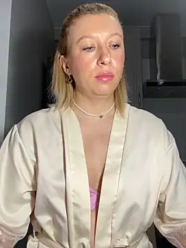 Kittie_Valentine Chat XXX in diretta