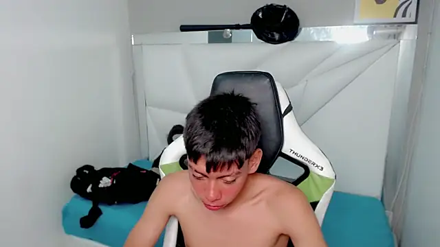 Liarr_'s Live XXX Chat