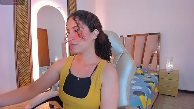 NoaMalak7のライブXXXチャット