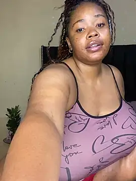 LunaCovenn: онлайн-секс-чат