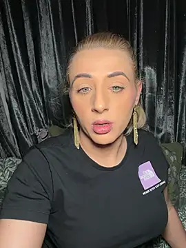 Strongqueen Live XXX Chat