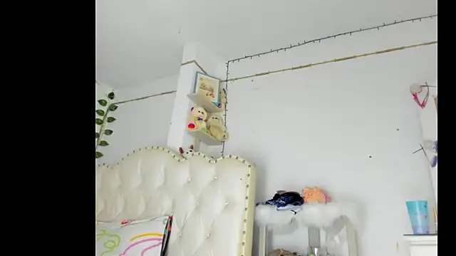 Show modela sweet_supreme na web-kameri