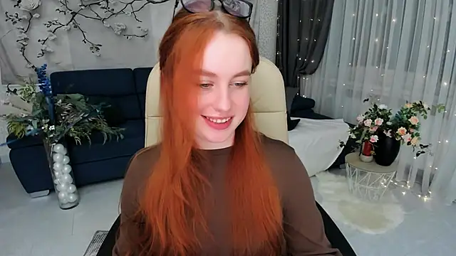 Chatroom XXX en direct de AirySilhouette