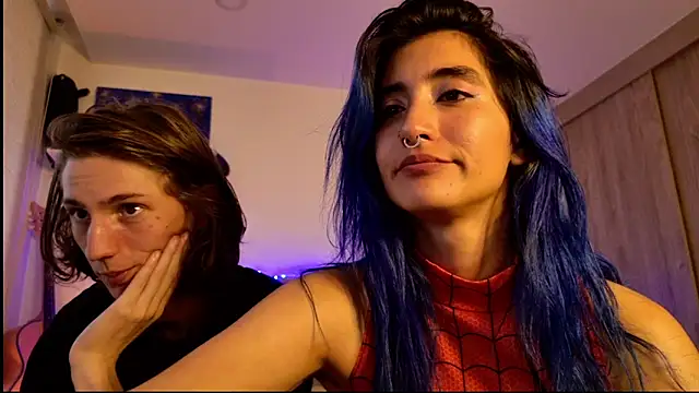 LunaisBack live XXX chat