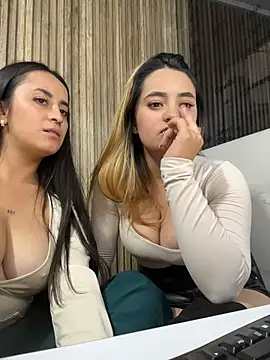 Živý XXX chat Antonella_Julieta