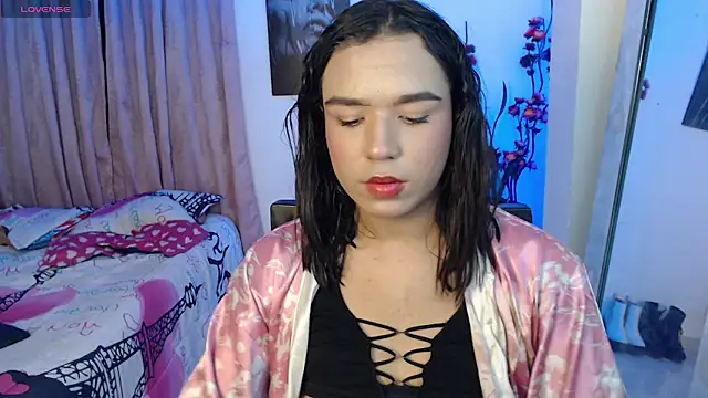 Show modela Candyy_doll__ na web-kameri