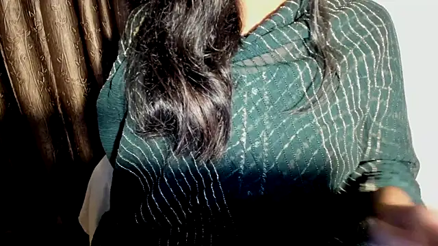 Chatroom XXX en direct de TheShyGirl_