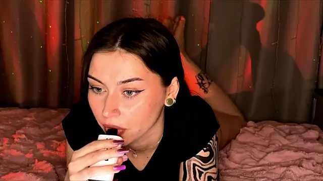 bellarison's Live XXX Chat