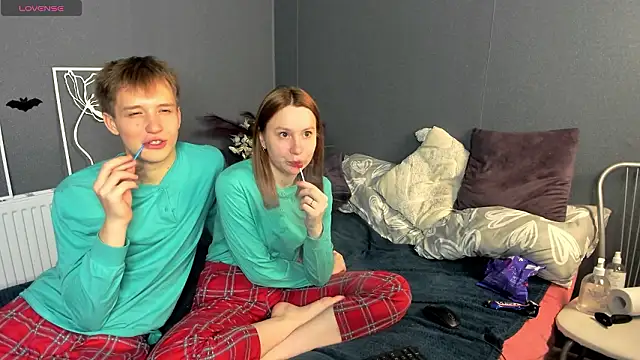 Lola_Raivis_ লাইভ XXX চ্যাট