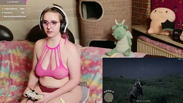 แชท XXX สดของ GamerGirl_Eve