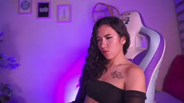 chloe_moons_: онлайн-секс-чат