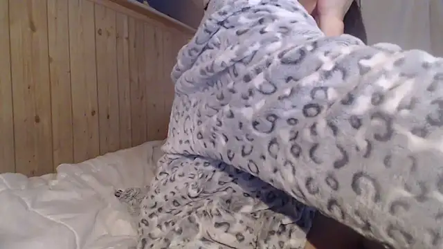 saraswirls69@xh live XXX chat