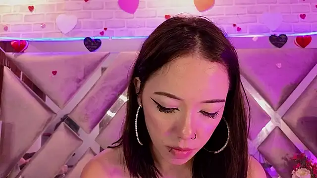 HarperrWest Adlı Modelin Canlı XXX Sohbeti