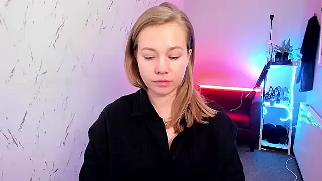 holly_xglam's Live XXX Chat