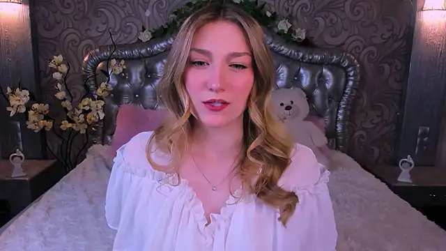 AngelAnabelle: онлайн-секс-чат