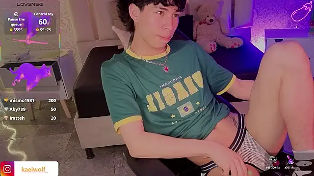 Show de kaelwolf_tay na webcam