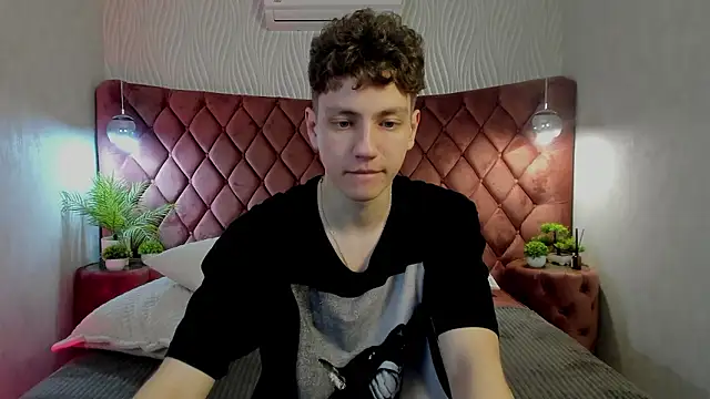 StefanBev Live XXX Chat