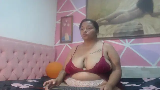 Doll_rihana webcam show