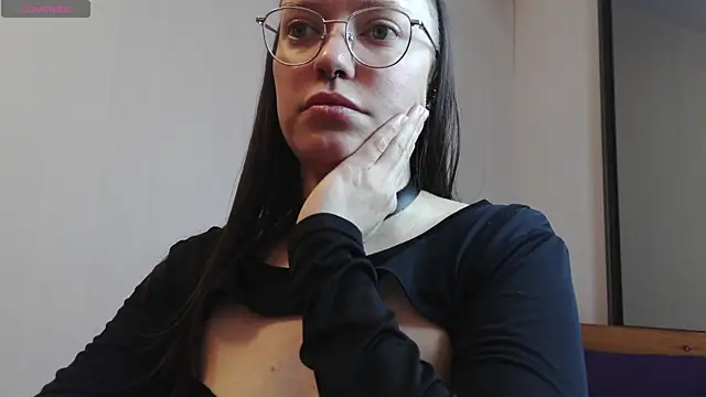 Chatroom XXX en direct de Aelita_bb