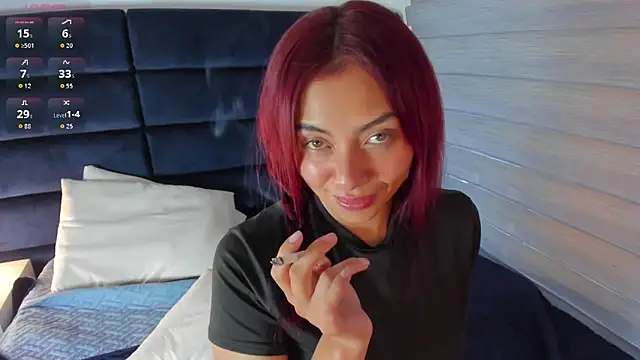 Chat +18 de melanie_roux__ ao vivo