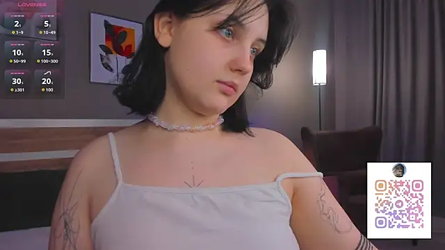 hey_tessa Adlı Modelin Canlı XXX Sohbeti