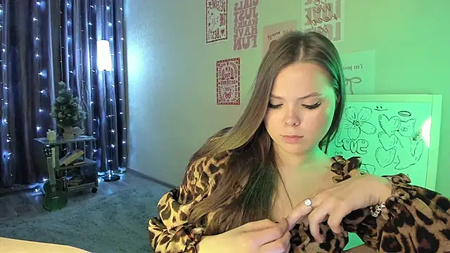 Chat XXX en directo de Kira_love_81