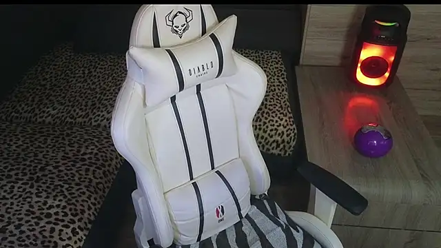 MolligSpielle: онлайн-секс-чат