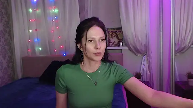 Zlata888: онлайн-секс-чат