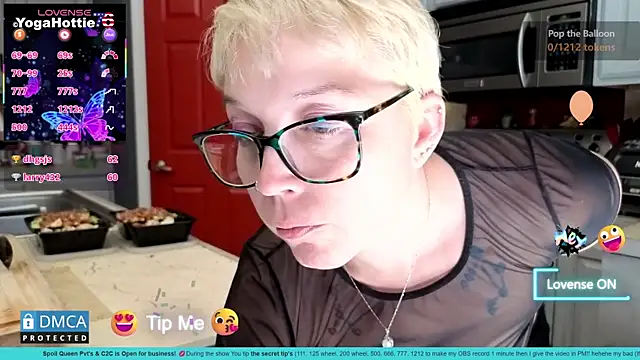 Živý XXX chat YogaHottie76