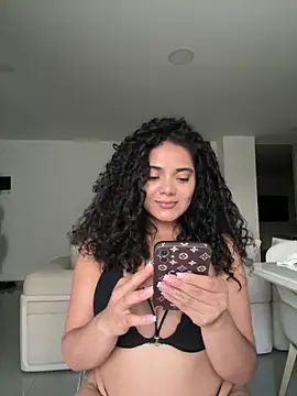 Curlyierr – Live XXX-chat