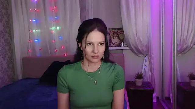 Zlata888 现场XXX聊天