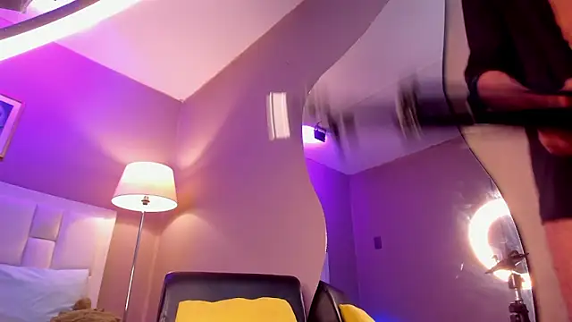 Nick_Collins18 Chat XXX in diretta