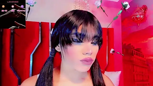 AithanaBlaze's Live XXX Chat