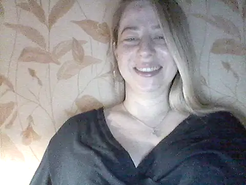 Miralisse 现场XXX聊天