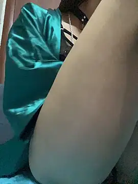 OnlyLeiLaのライブXXXチャット